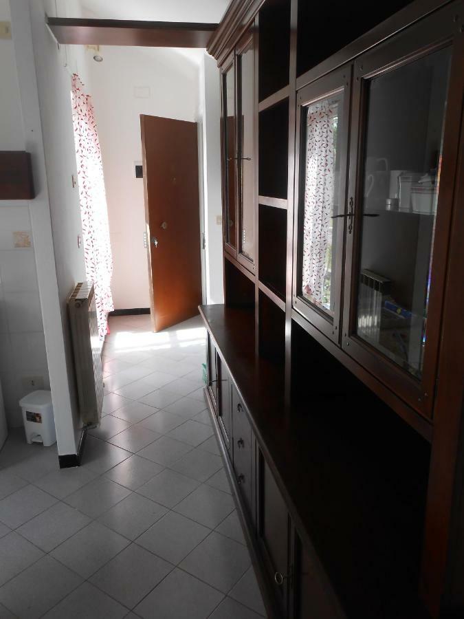 La Mansardina Apartment Vezzi Portio Luaran gambar