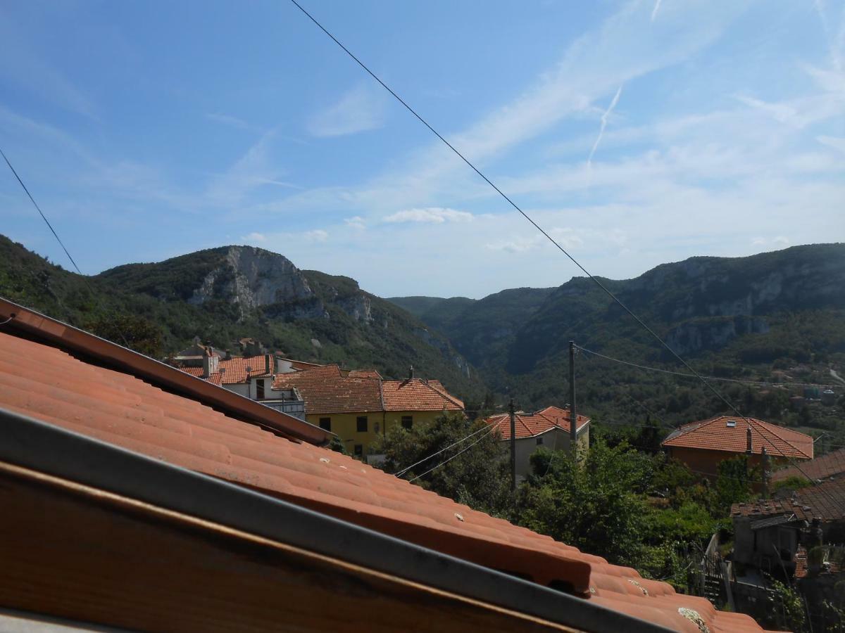 La Mansardina Apartment Vezzi Portio Luaran gambar